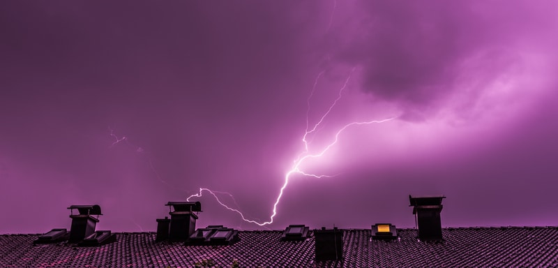 The Benefits of Selling Your Storm-Affected Home to Cash Buyers